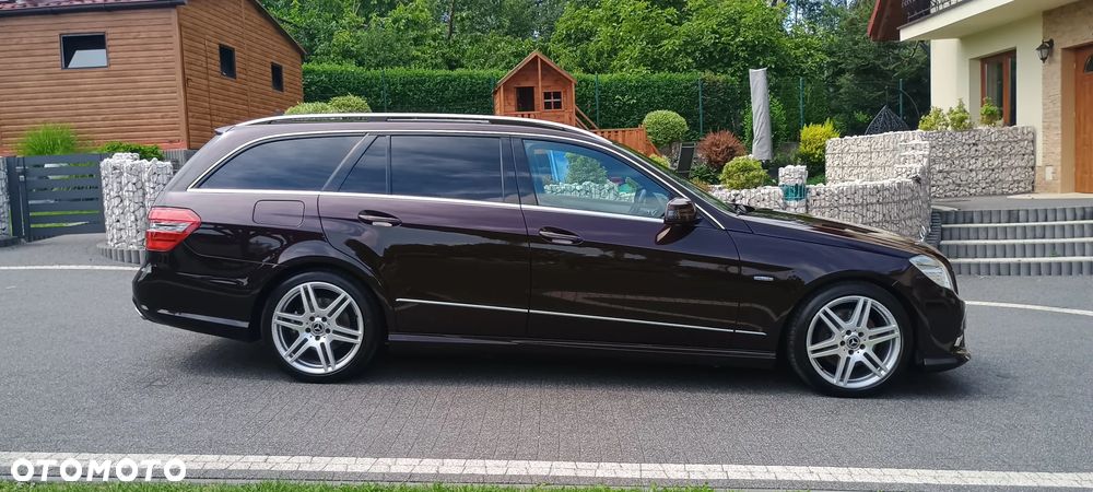 Mercedes-Benz Klasa E 300 CDI DPF BlueEFFICIENCY 7G-TRONIC Avantgarde - 5