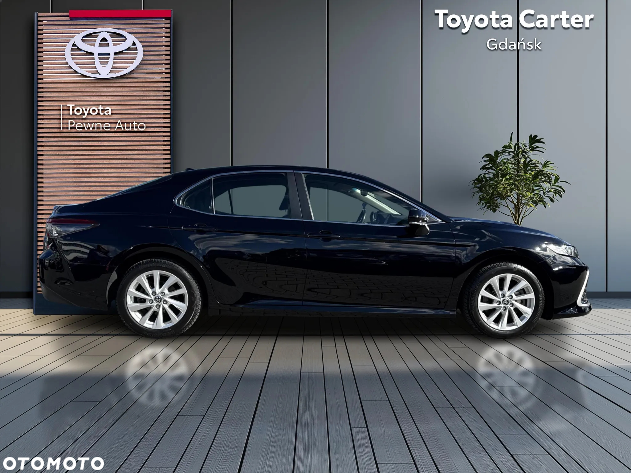 Toyota Camry 2.5 Hybrid Comfort CVT - 6