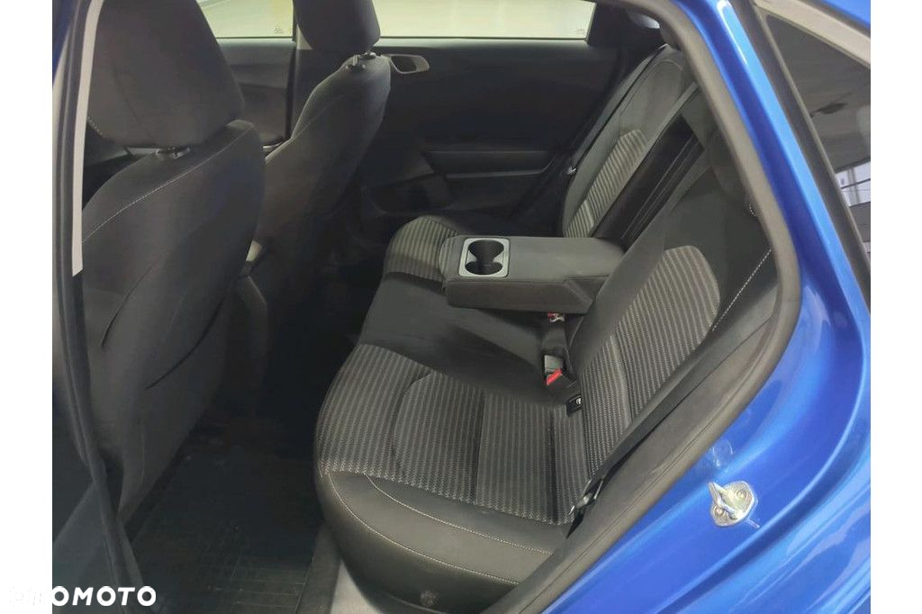 Kia Ceed 1.5 T-GDI M - 8