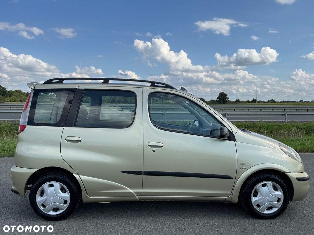 Toyota Yaris Verso 1.3 Sol - 15