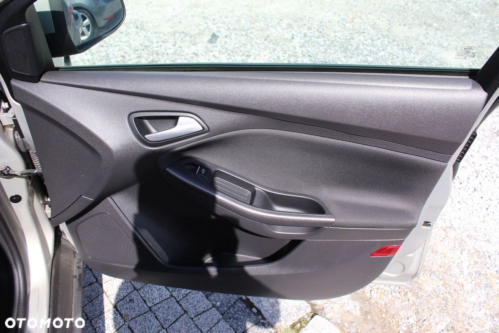 Ford Focus 1.6 TDCi ECOnetic 88g Start-Stopp-System Titanium - 20