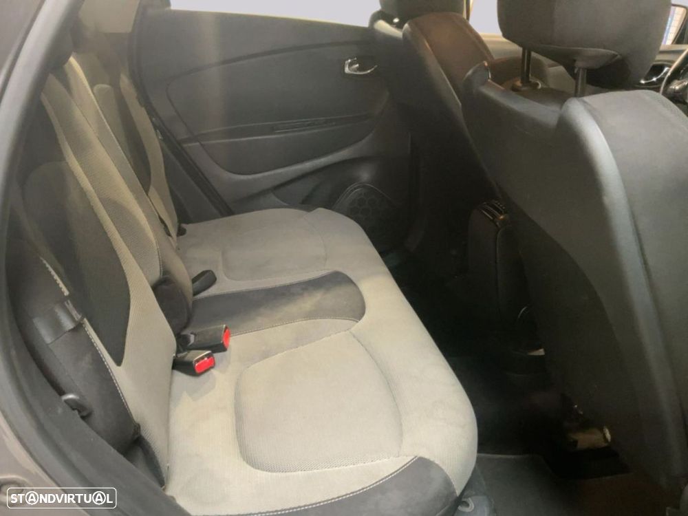 Renault Captur - 6