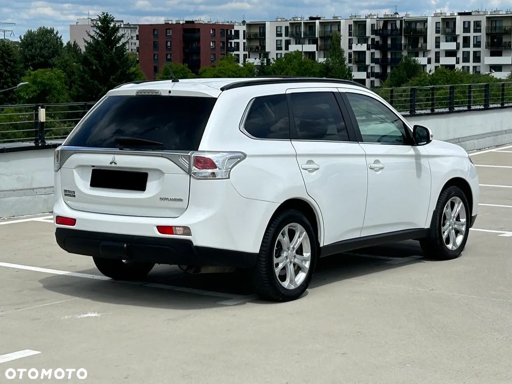 Mitsubishi Outlander 2.2 DI-D 4WD Instyle - 6