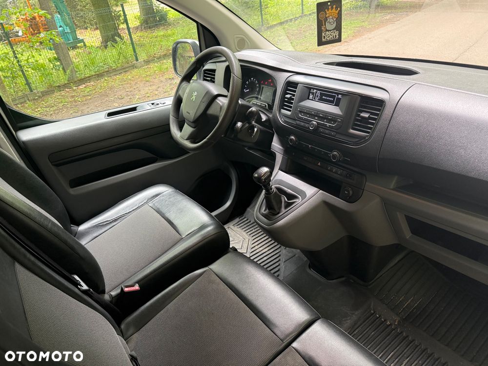 Peugeot Expert - 8