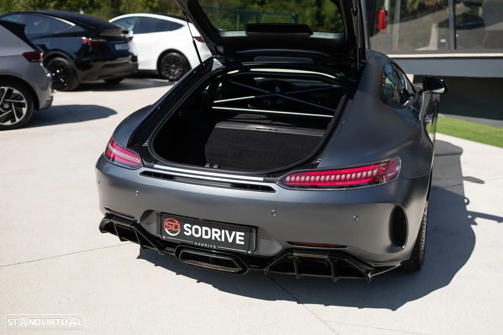 Mercedes-Benz AMG GT R - 50