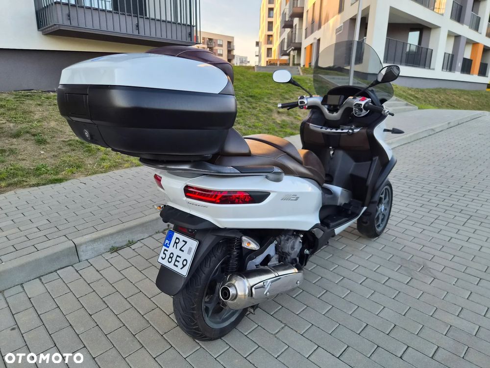 Piaggio MP-3 - 22