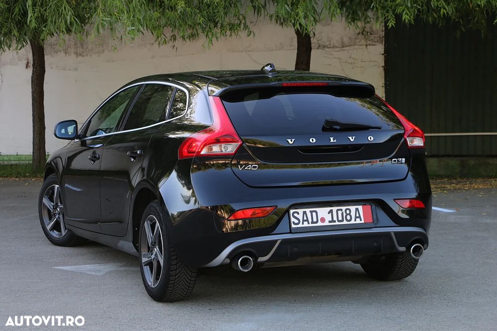 Volvo V40 D3 Aut. R-Design - 3