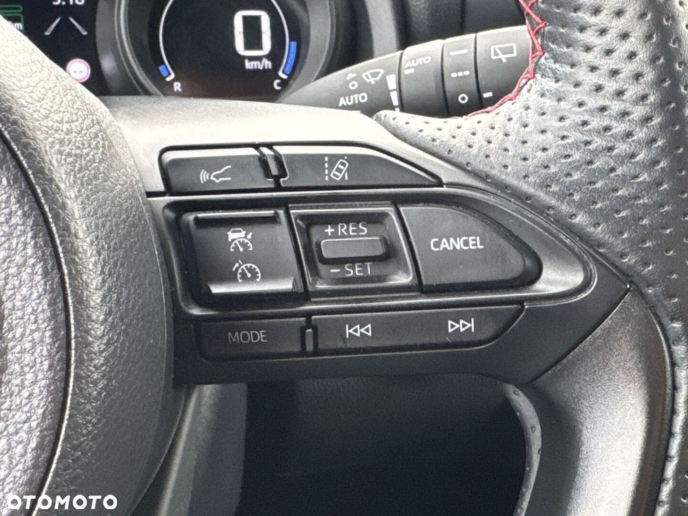 Toyota Yaris - 23