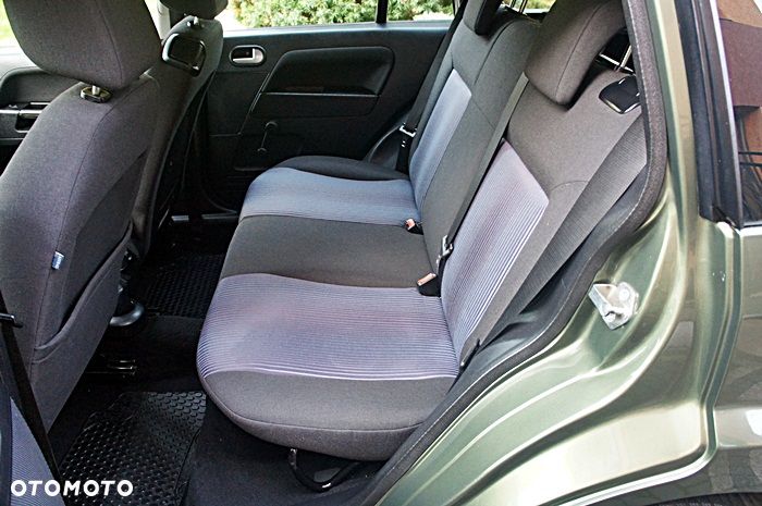 Ford Fusion - 24