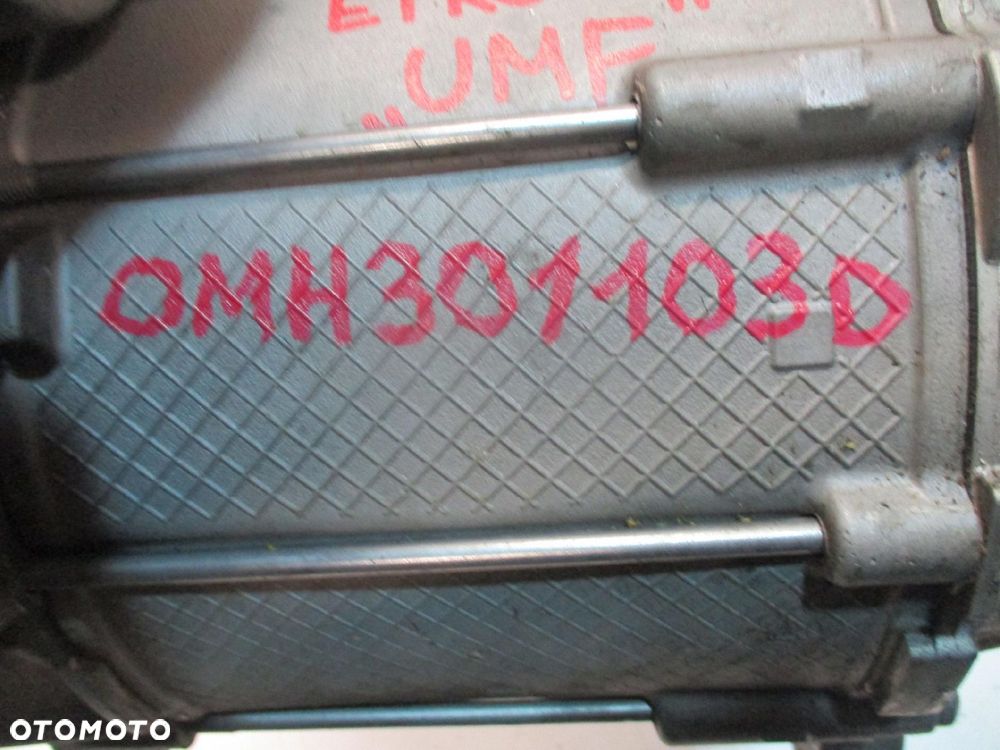 Silnik motor SŁUPEK AUDI Q4 E-TRON E TRON UMF OMH301103D - 5