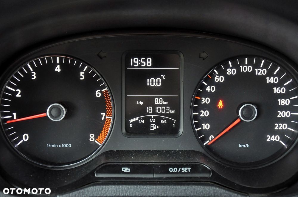 Volkswagen Polo - 28
