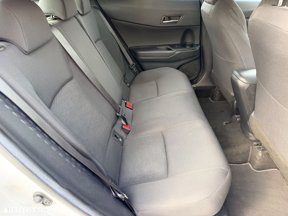 Toyota C-HR 1.8 HSD 4x2 CVT C-enter - 14