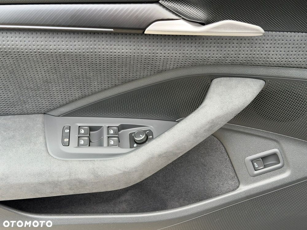 Skoda Superb 2.0 TDI SCR 4x4 Sportline DSG - 11