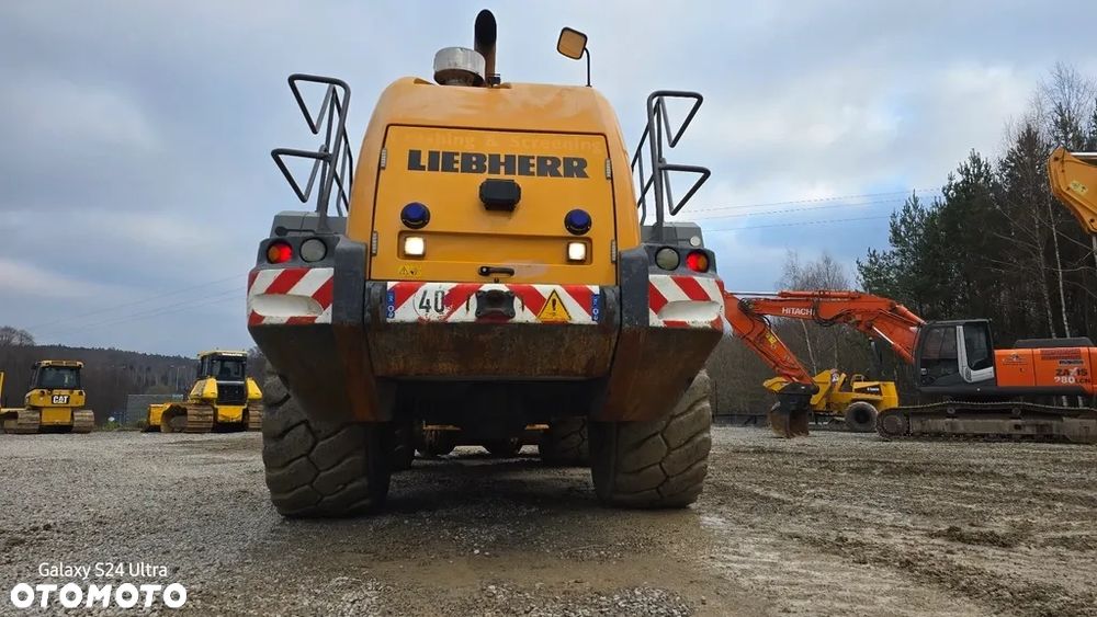 Liebherr 586 - 15