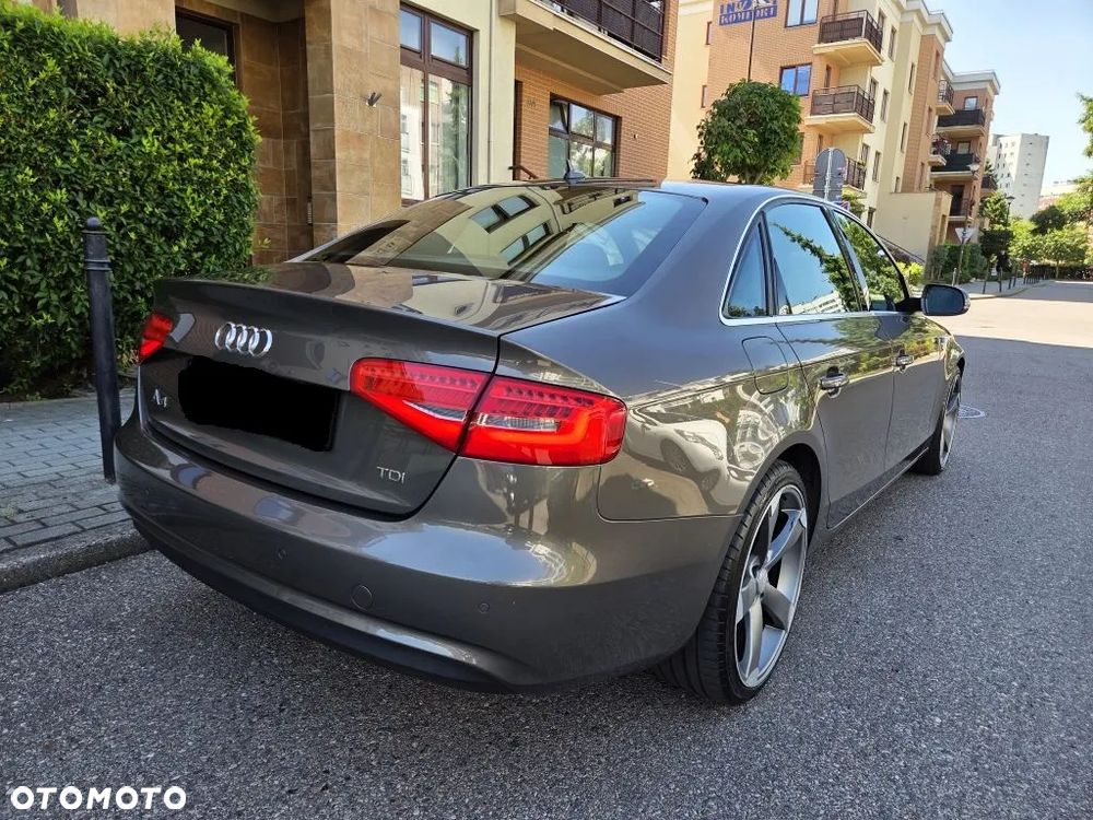 Audi A4 Limousine 2.0 TDI - 8