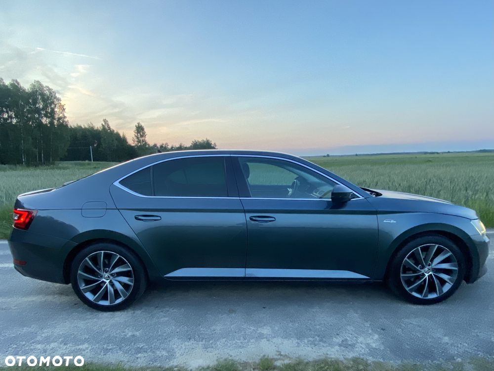 Skoda Superb 2.0 TDI 4x4 L&K DSG - 11