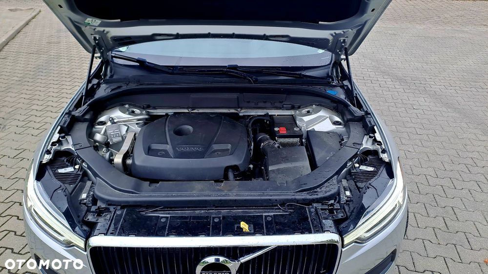Volvo XC 60 T5 AWD Geartronic Momentum - 12