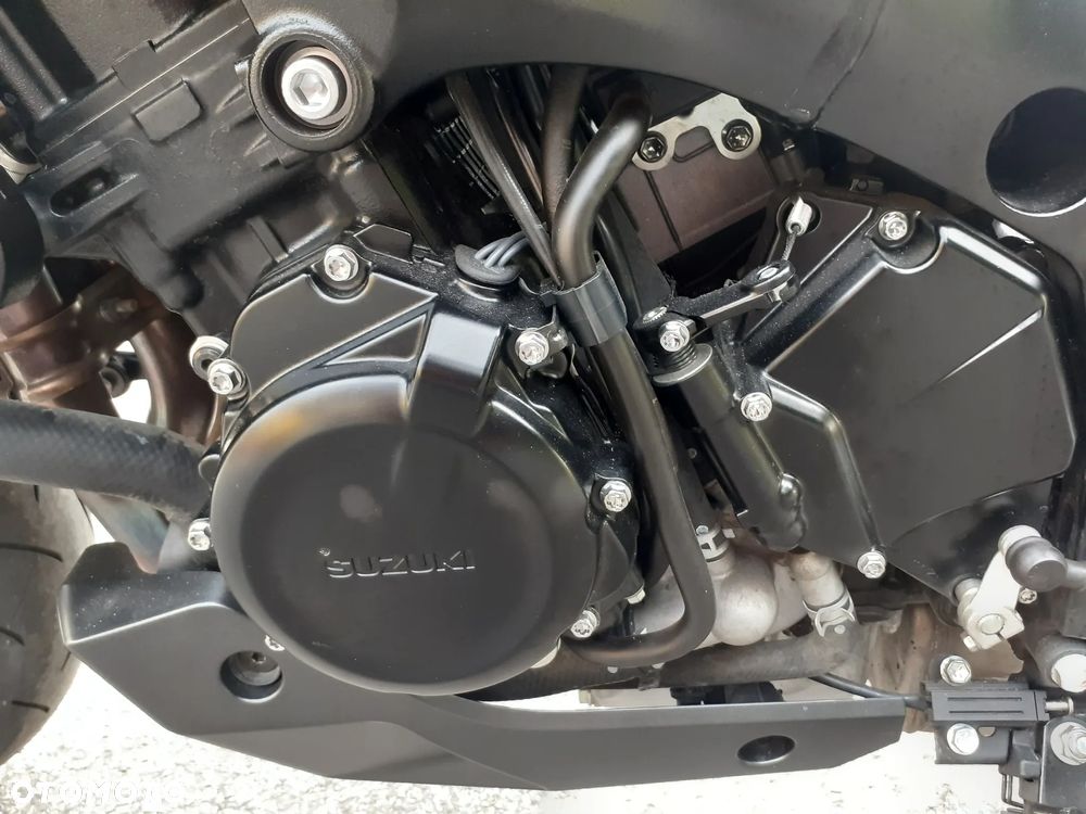 Suzuki GSX - 25
