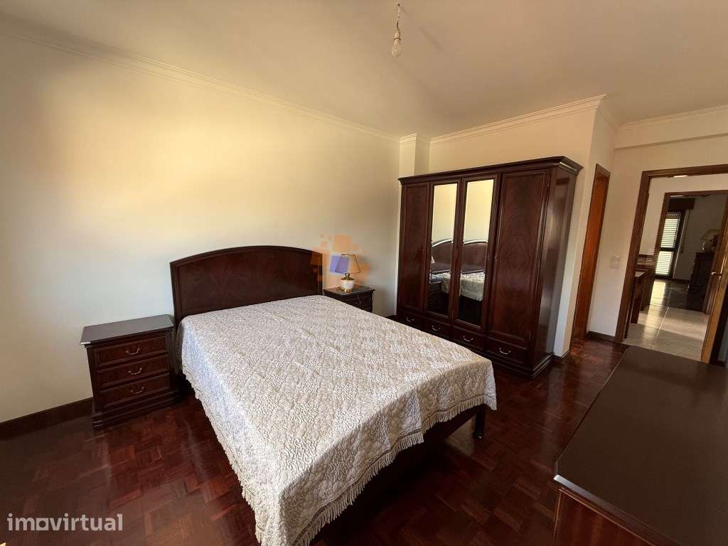 Quarto em moradia na zona de Vale de Milhaços/Corroios - Grande imagem: 4/38