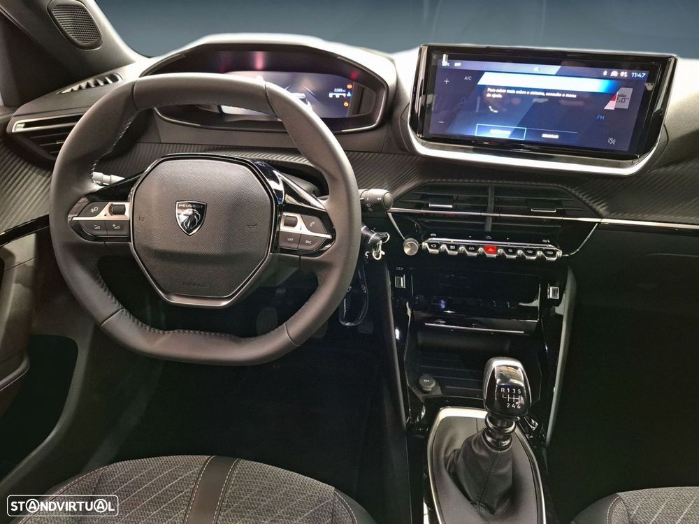 Peugeot 2008 1.2 PureTech Allure — fotografia 13