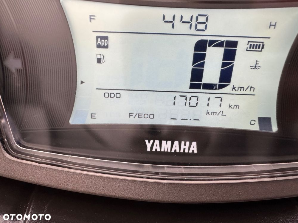 Yamaha NMAX - 9