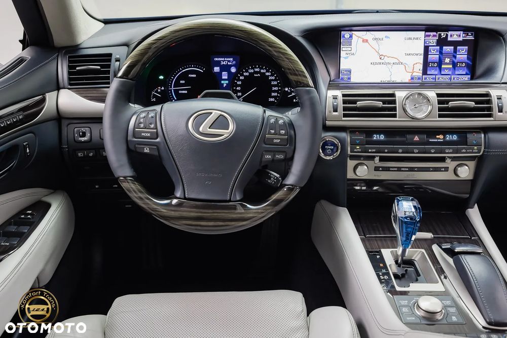 Lexus LS - 15