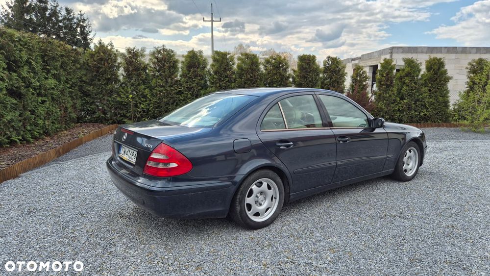 Mercedes-Benz Klasa E 220 CDI Automatik Classic - 4