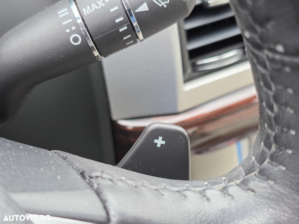 Jaguar XF 2.0 Turbo - 38