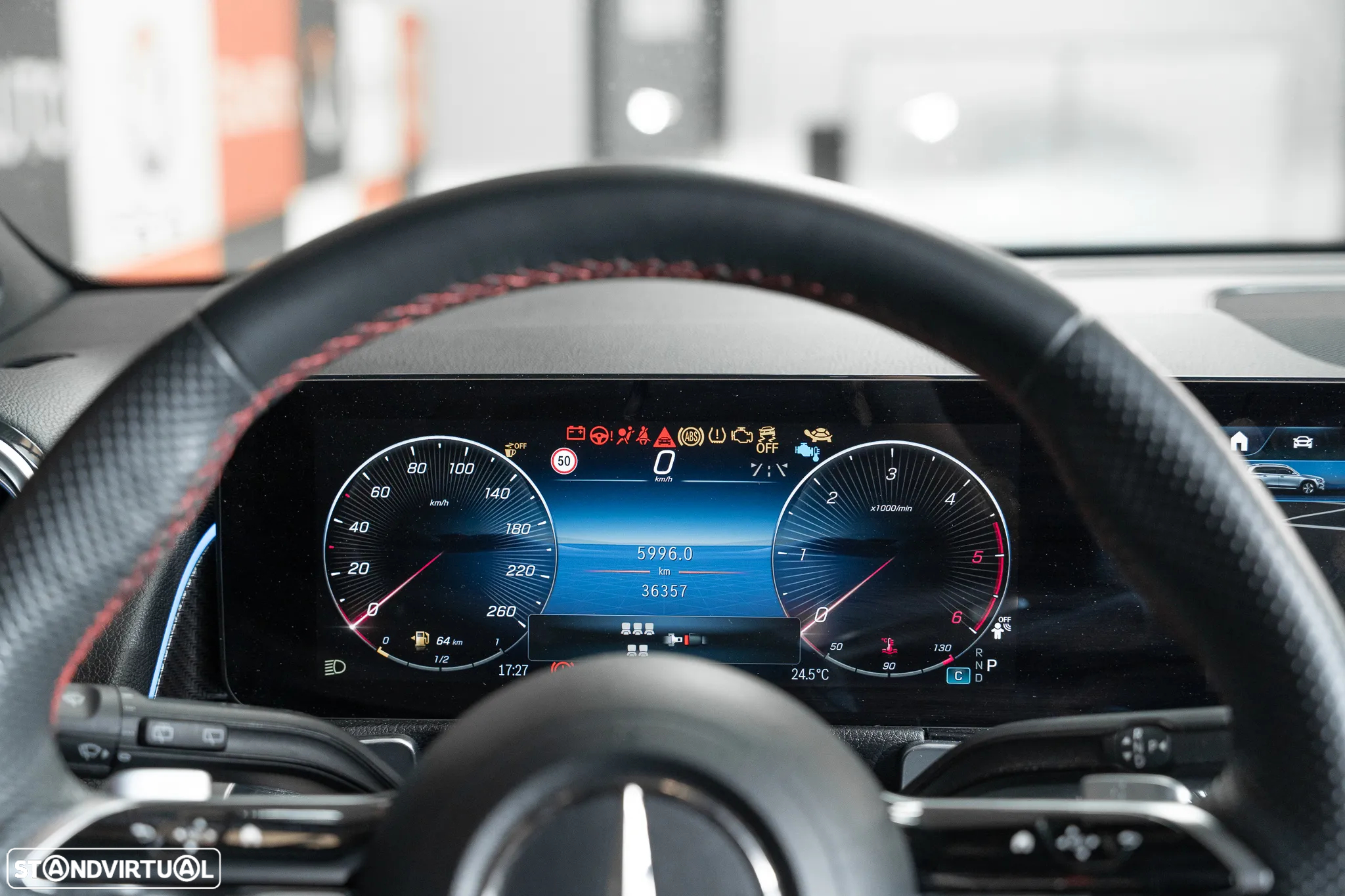 Mercedes-Benz GLB 180 d AMG Line - 10