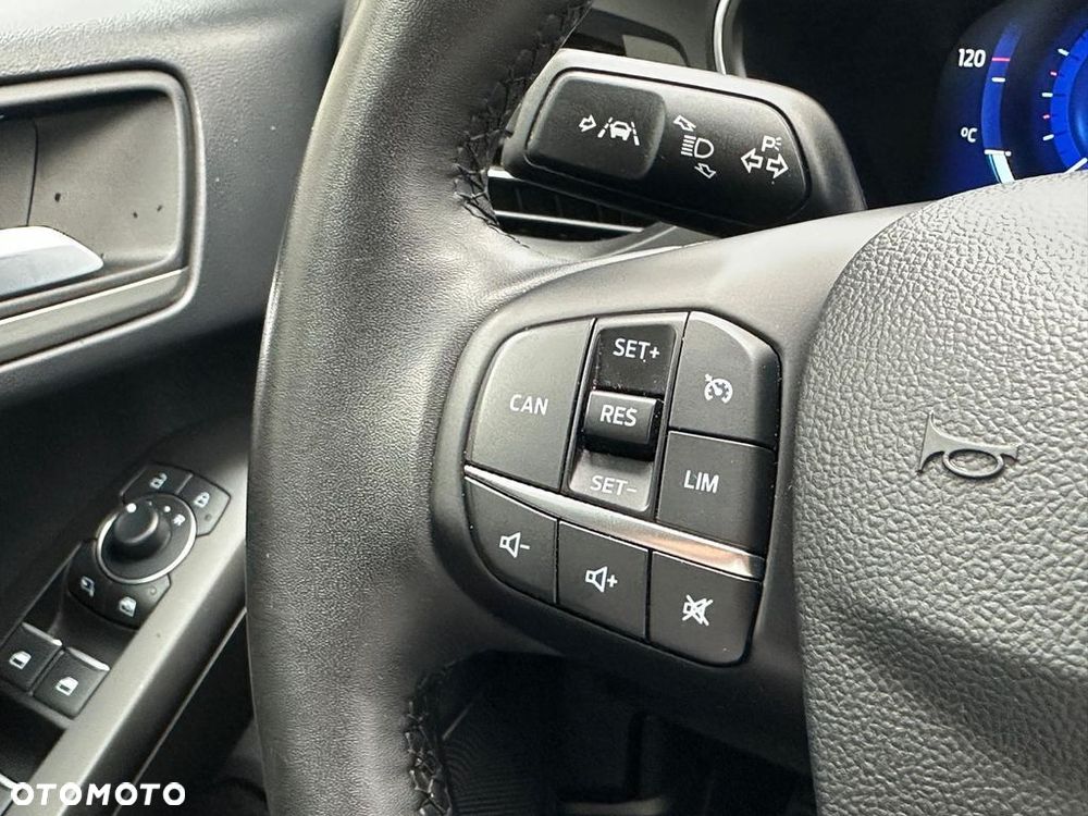 Ford Focus 1.0 EcoBoost Titanium X - 13