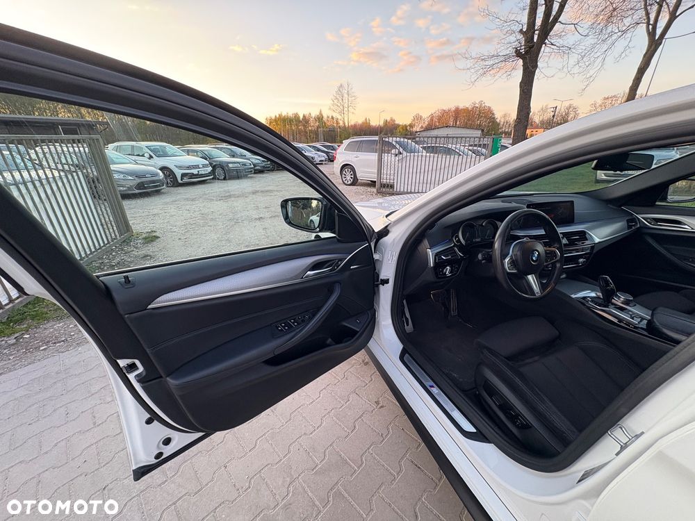 BMW Seria 5 520d M Sport sport - 20