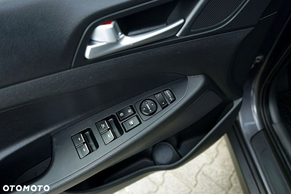 Hyundai Tucson 2.0 CRDi 2WD Trend - 17