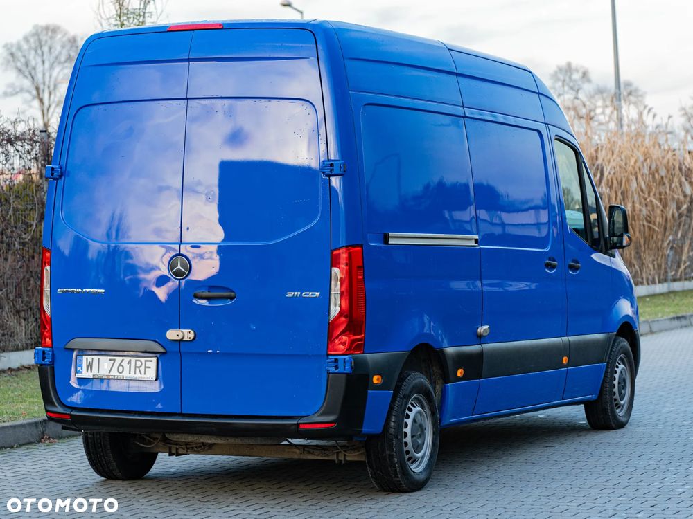 Mercedes-Benz Sprinter - 4