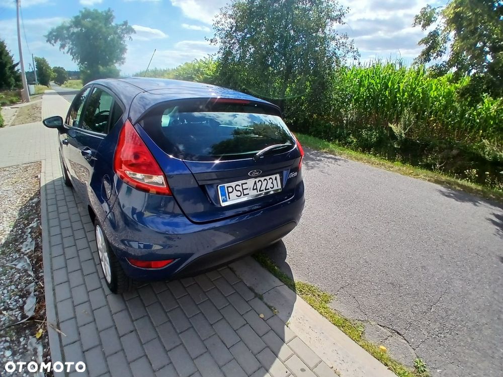 Ford Fiesta 2009 photo 4