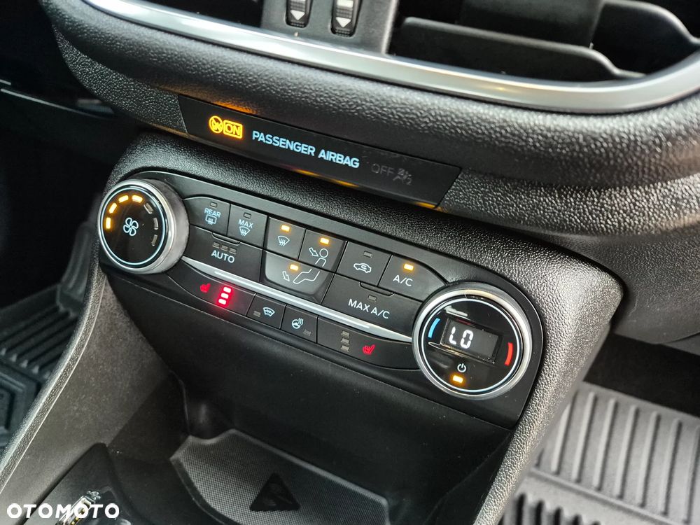 Ford Fiesta 1.0 EcoBoost Titanium - 32