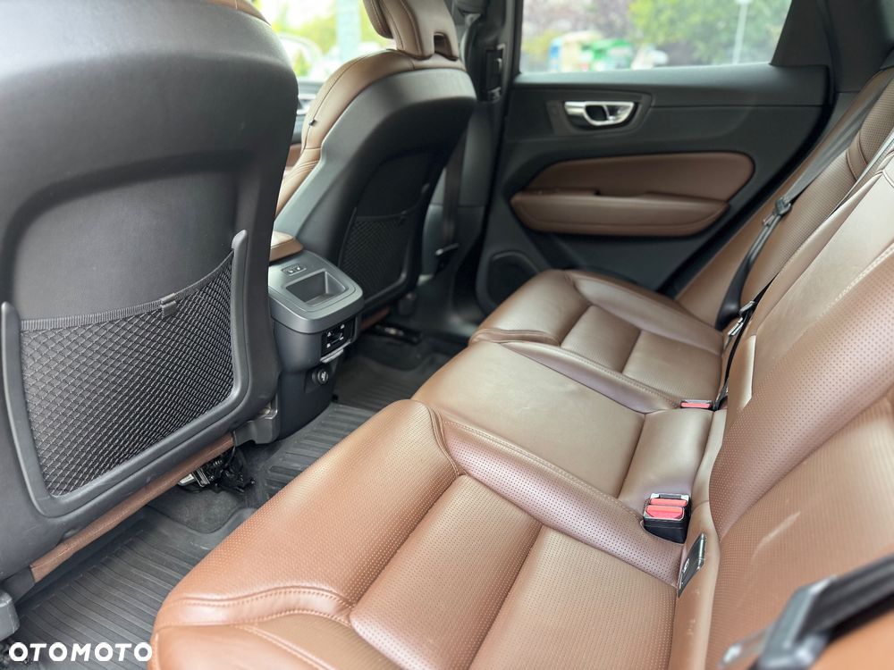 Volvo XC 60 T5 AWD Inscription - 16