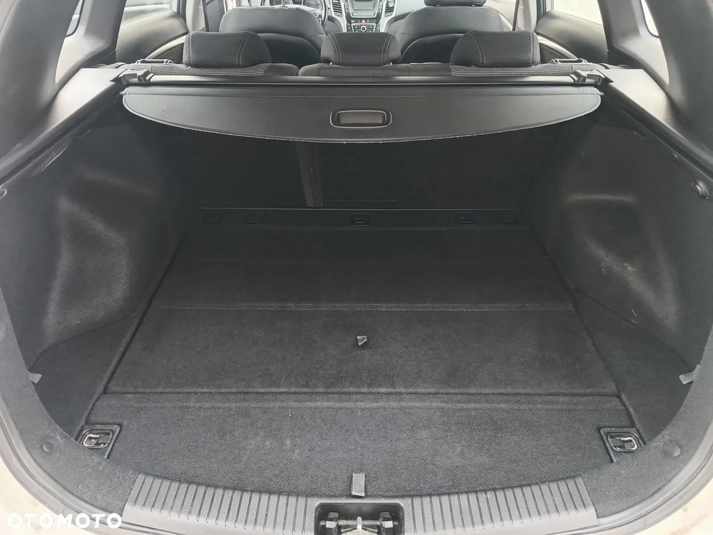 Hyundai i30 blue 1.6 CRDi Style - 19