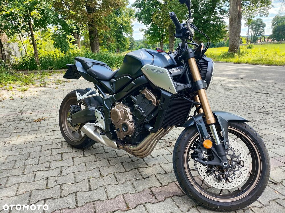 Honda CB - 2