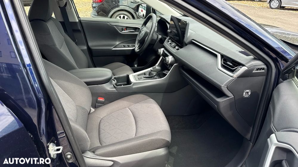 Toyota RAV4 - 3