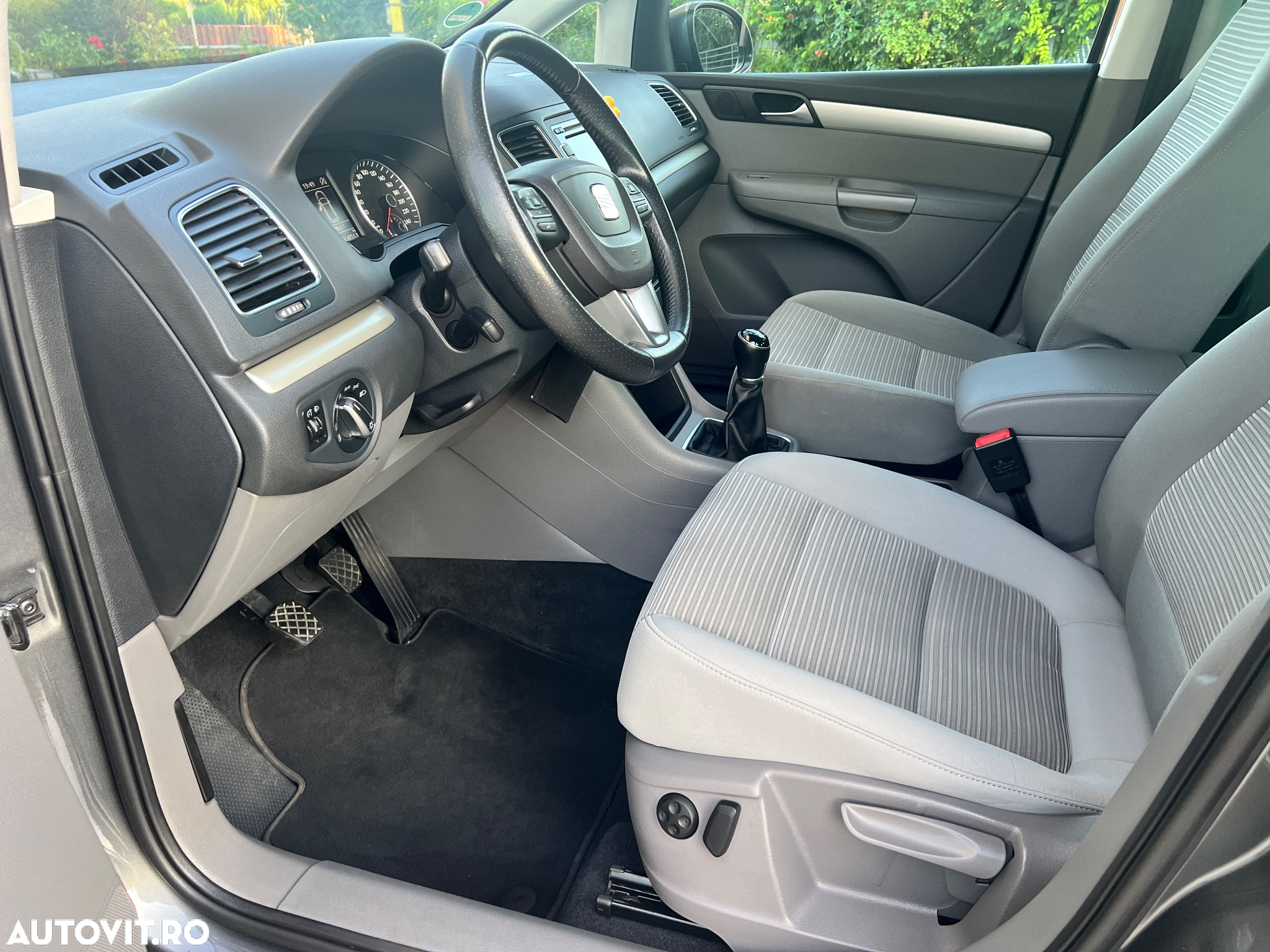 Seat Alhambra 2.0 TDI Ecomotive Reference - 14