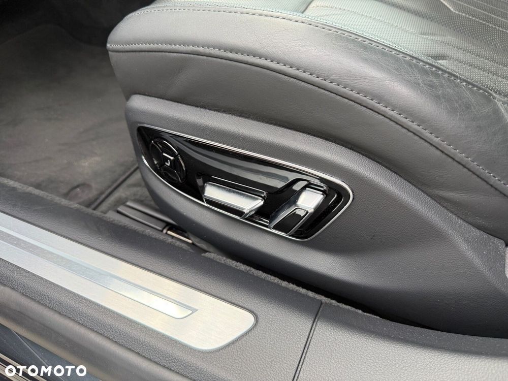 Audi A8 - 22
