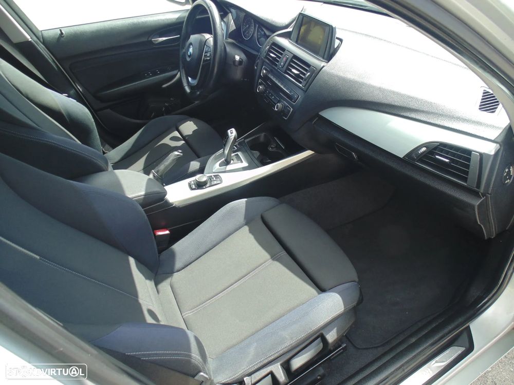 BMW 118 dA Line Sport - 22
