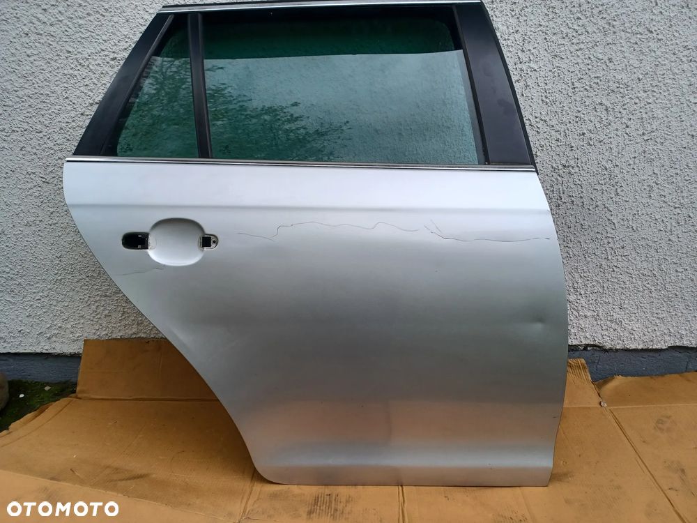 DRZWI TYLNE PRAWE GOLF VI KOMBI LA7W - 1