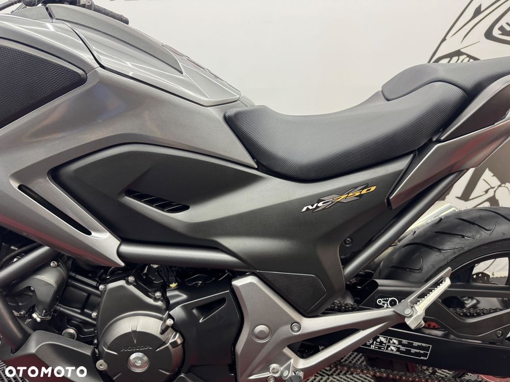 Honda NC - 17