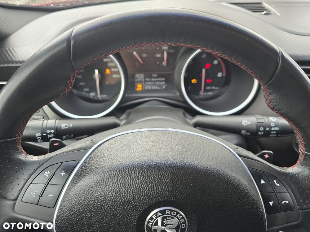Alfa Romeo Giulietta 1.6 JTDM 16V Super - 25