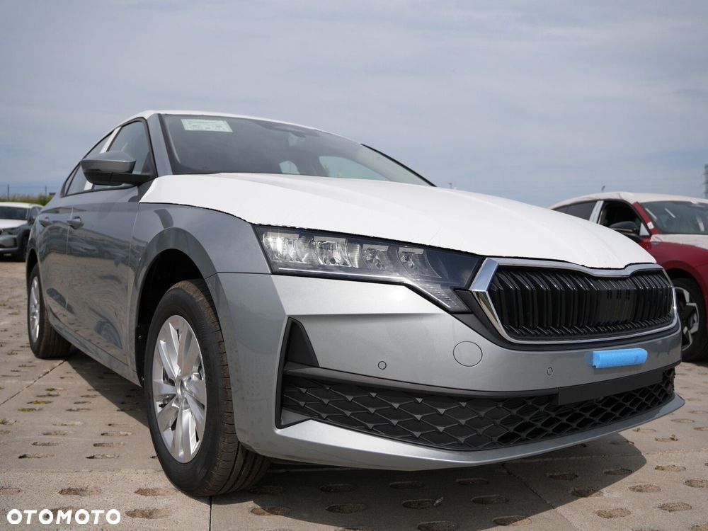 Skoda Octavia 1.5 TSI mHEV Drive Essence DSG - 4