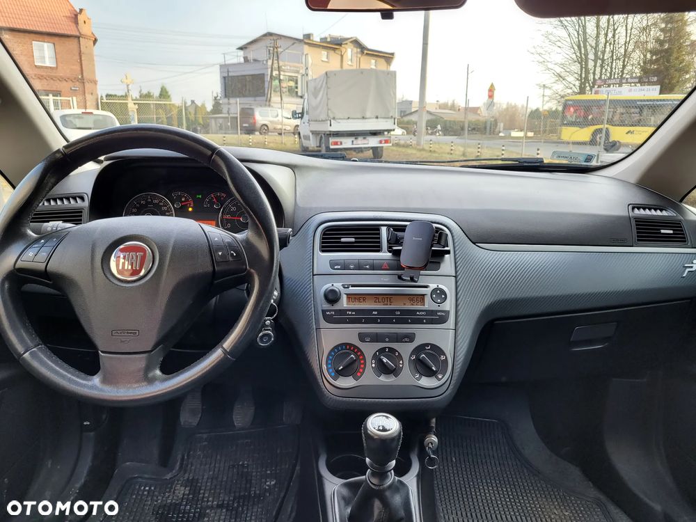 Fiat Punto - 8