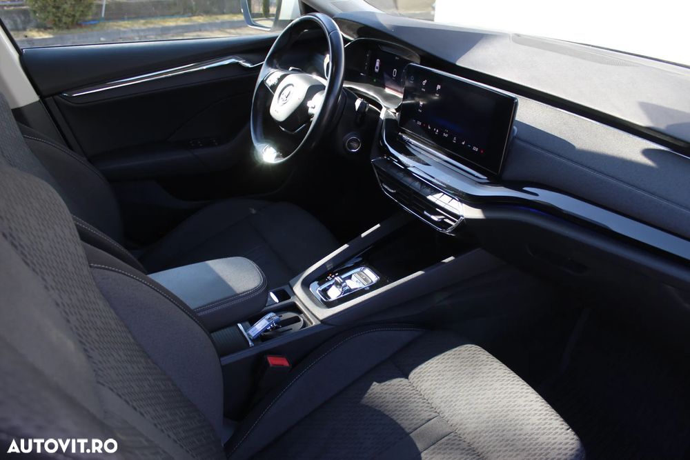 Skoda Octavia 2.0 TDI DSG Style - 17