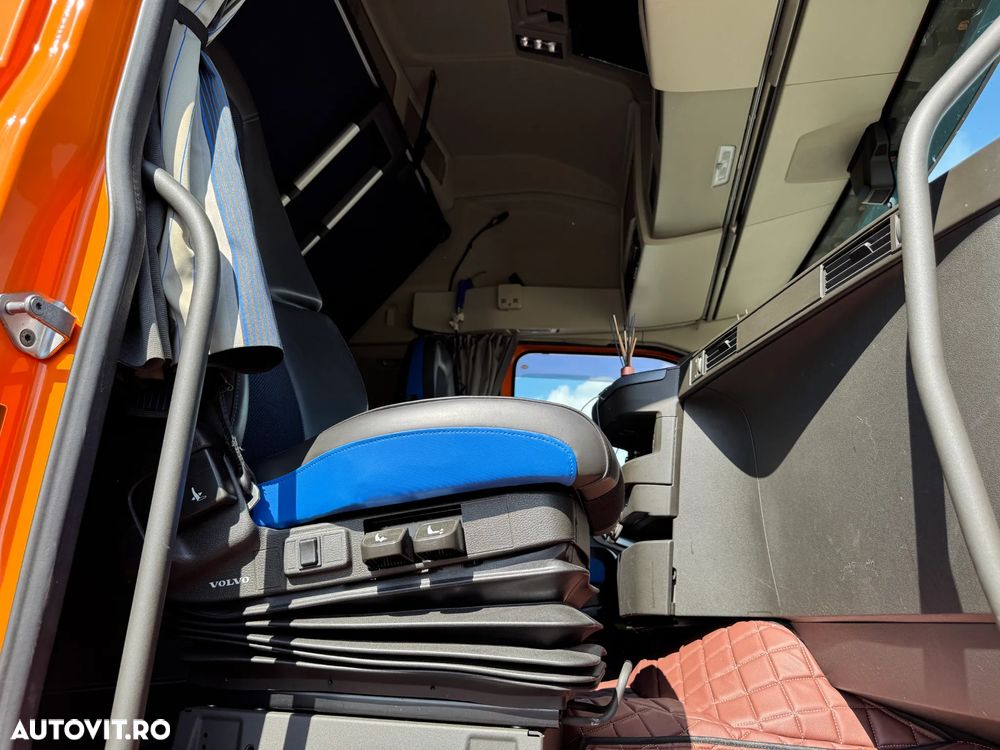 Volvo FH500 XL, standard, clima stationara, jante aliaj, anvelope spate noi, fuste laterale, finantare - 6