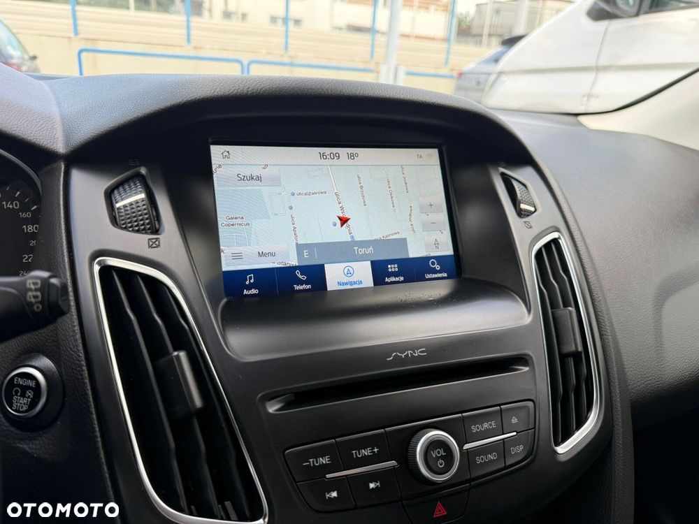 Ford Focus 2.0 EcoBlue Titanium - 24